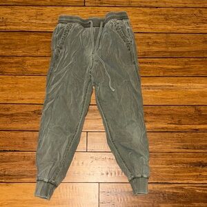 GAP Women's Olive Joggers